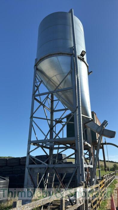 Collinson 30 tonne silo