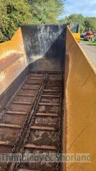 Richard Western D2150 rear discharge manure spreader (2014) - 9