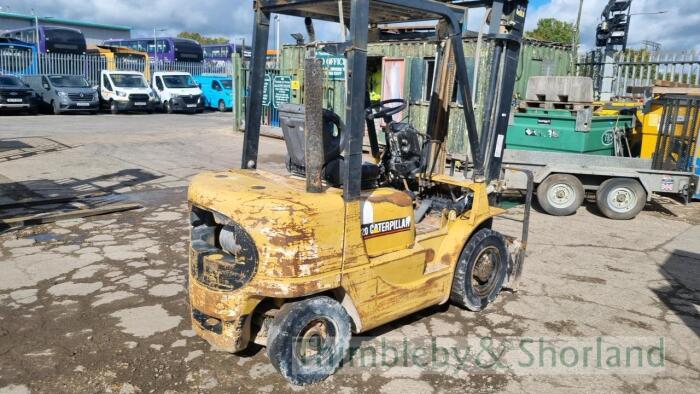Caterpillar 2t forklift