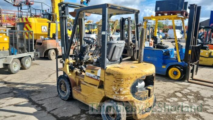 Caterpillar 2t forklift