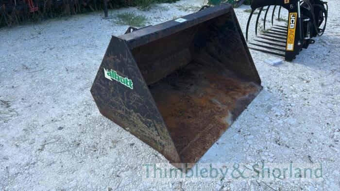 Albutt 54" front bucket, Quicke/Euro brackets, 0.75m3 capacity
