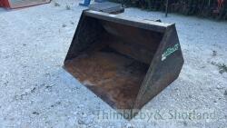 Albutt 54" front bucket, Quicke/Euro brackets, 0.75m3 capacity - 5