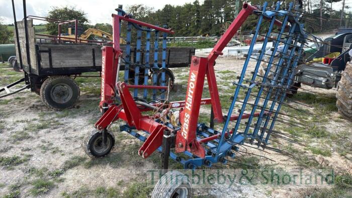 Opico folding grass harrow