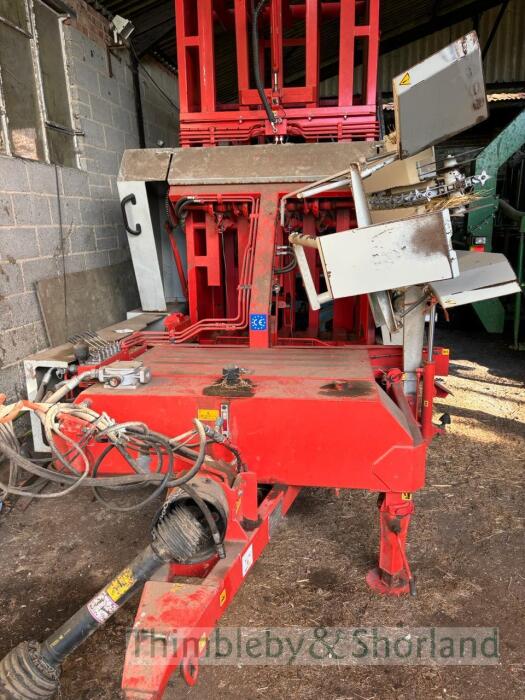 Arcusin C14 bale accumulator/stacker (2013)