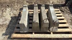 4 concrete water trough stands - 2