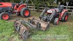 Kubota STV 36 Compact Tractor 1526 rec. hours - with fitted MX25C Loader - 22