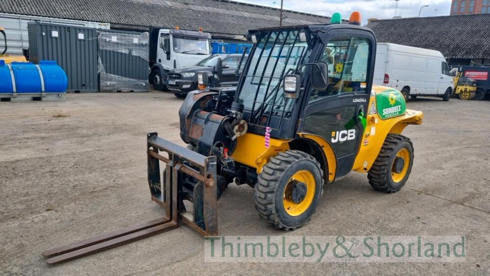 JCB 520-40 telehandler (2016)