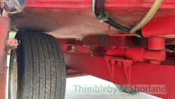 HiSpec V12 vertical feed mixer trailer (2011) - 9