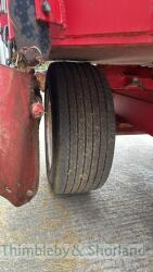 HiSpec V12 vertical feed mixer trailer (2011) - 10