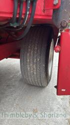 HiSpec V12 vertical feed mixer trailer (2011) - 12