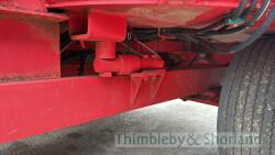 HiSpec V12 vertical feed mixer trailer (2011) - 13