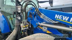 New Holland TS120 Tractor with 750TL foreloader (2020) RX20 CWT, 1354 hours, 40k box. Electro Command. Front tyres 440/60 R28 & rear tyres 540/65 R38. - 5