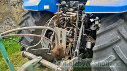 New Holland TS120 Tractor with 750TL foreloader (2020) RX20 CWT, 1354 hours, 40k box. Electro Command. Front tyres 440/60 R28 & rear tyres 540/65 R38. - 8