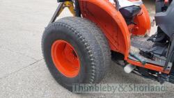 Kubota L5240 Compact Tractor (2017) 4742 ours - A frame not included - 6