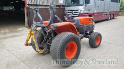 Kubota L5240 Compact Tractor (2017) 4742 ours - A frame not included - 7