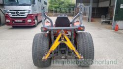 Kubota L5240 Compact Tractor (2017) 4742 ours - A frame not included - 8
