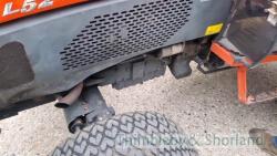 Kubota L5240 Compact Tractor (2017) 4742 ours - A frame not included - 12
