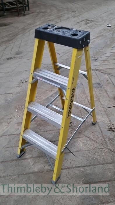3 Tread step ladder